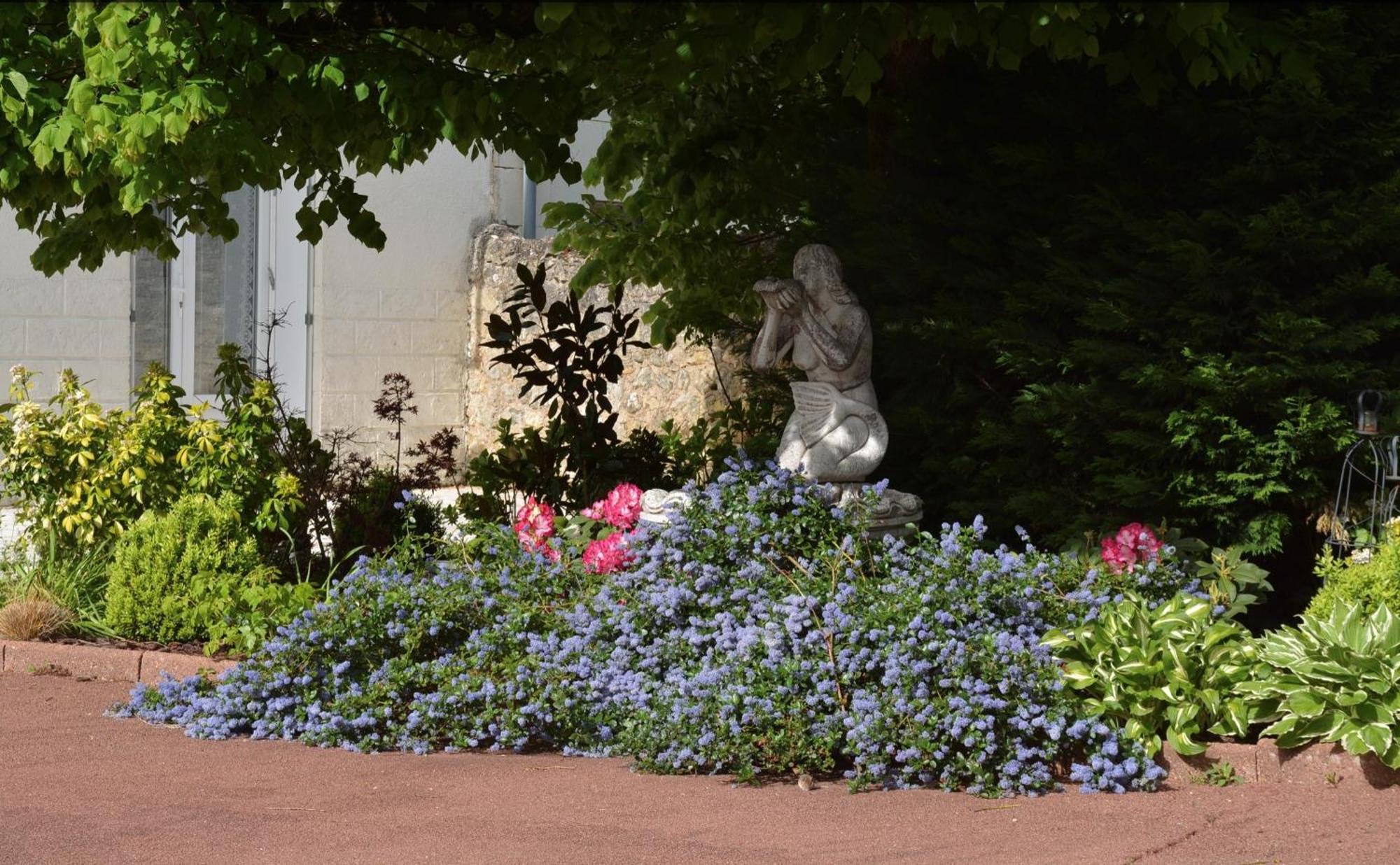 Guest House "Pres Des Montgolfieres" Angé Exterior photo